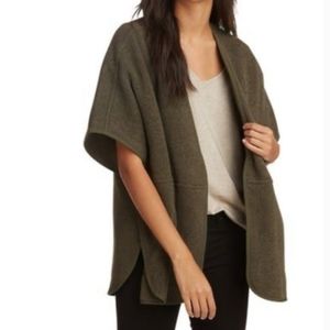 The North Face Crescent Poncho